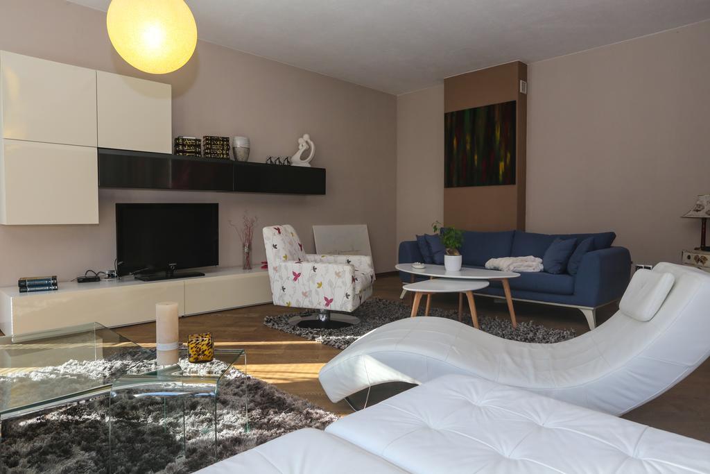 Farah Superior Apartments Bihać Buitenkant foto